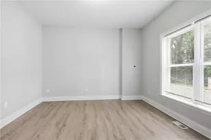 562 Woodlawn Ave NW, Atlanta, GA 30318 - Photo 22
