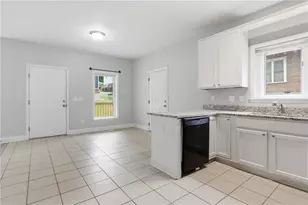 562 Woodlawn Ave NW, Atlanta, GA 30318 - Photo 12