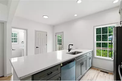 1885 Lakewood Avenue SE, Atlanta, GA 30315 - Photo 8