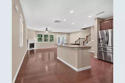 1572 NE Lenox Overlook Road NE, Atlanta, GA 30329 - Photo 4