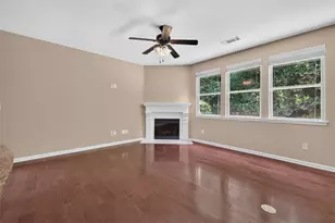 1572 NE Lenox Overlook Road NE, Atlanta, GA 30329 - Photo 6