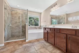 1572 NE Lenox Overlook Road NE, Atlanta, GA 30329 - Photo 38