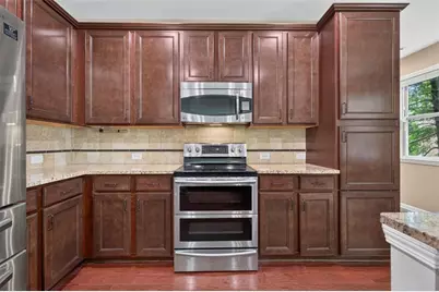 1572 NE Lenox Overlook Road NE, Atlanta, GA 30329 - Photo 14