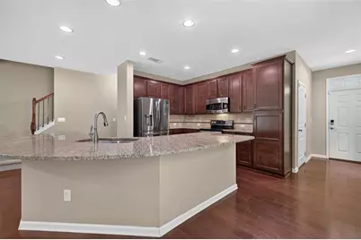 1572 NE Lenox Overlook Road NE, Atlanta, GA 30329 - Photo 10