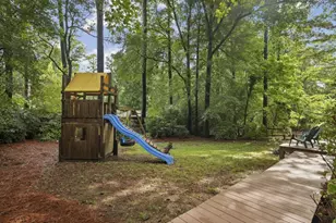 1336 Fama Dr, Atlanta, GA 30329 - Photo 36