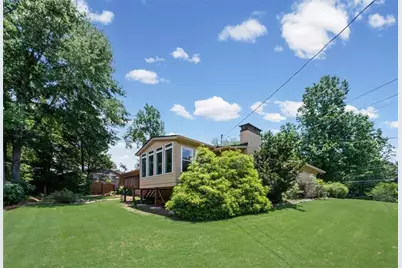 2730 Fontainebleau Drive, Dunwoody, GA 30360 - Photo 32