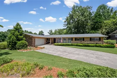 2730 Fontainebleau Drive, Dunwoody, GA 30360 - Photo 36