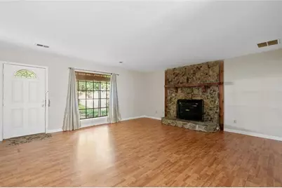 540 Hamlin Trace, Riverdale, GA 30274 - Photo 8
