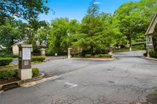 6900 Roswell Rd, Sandy Springs, GA 30328 - Photo 32