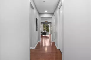 711 Cosmopolitan Dr NE, Atlanta, GA 30324 - Photo 2