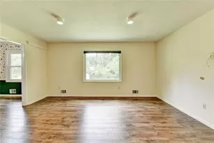 1577 Harbour Oaks Rd, Tucker, GA 30084 - Photo 6