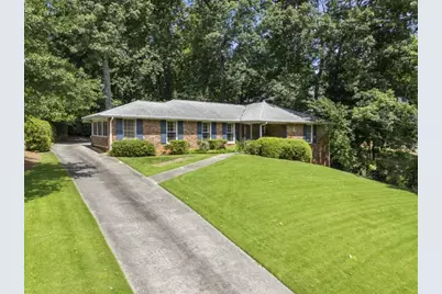 4870 Lansbury Drive, Sandy Springs, GA 30342 - Photo 4