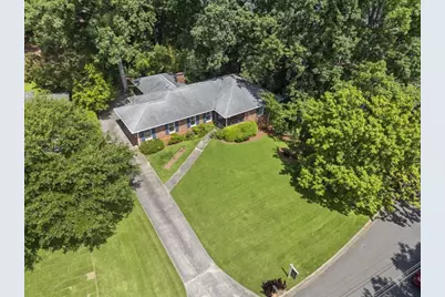 4870 Lansbury Drive, Sandy Springs, GA 30342 - Photo 6