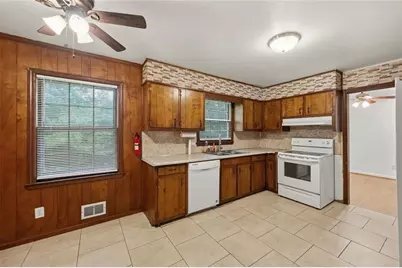 4253 Dunstan Court, Stone Mountain, GA 30083 - Photo 16