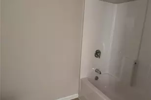 1958 Paxton Ridge Ln, Lilburn, GA 30047 - Photo 18
