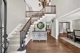 225 Skidaway Ct, Alpharetta, GA 30022 - Photo 2