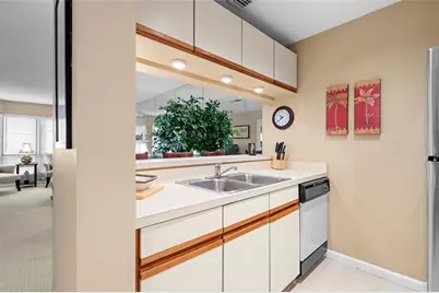 244 13th Street NE #107, Atlanta, GA 30309 - Photo 10