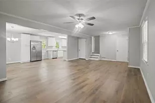 703 Navaho Ct, Woodstock, GA 30188 - Photo 2