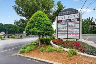 2499 Peachtree Road NE, Atlanta, GA 30305 - Photo 50