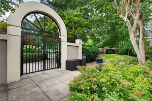 2499 Peachtree Road NE, Atlanta, GA 30305 - Photo 38