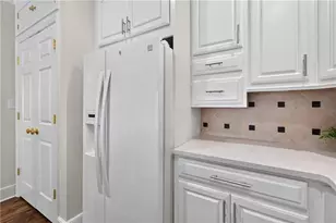 2499 Peachtree Road NE, Atlanta, GA 30305 - Photo 8