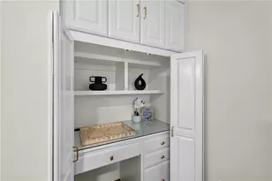 2499 Peachtree Road NE, Atlanta, GA 30305 - Photo 24