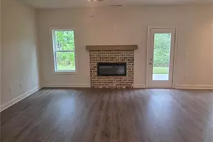 105 Southview Dr, Ellenwood, GA 30294 - Photo 4