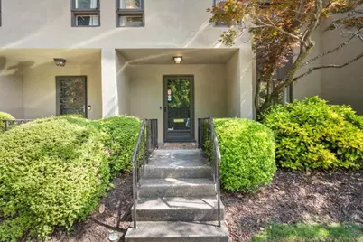 47 Ivy Trail NE, Atlanta, GA 30342 - Photo 8