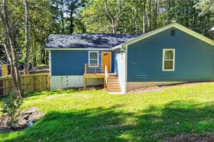 687 Woods Dr NW, Atlanta, GA 30318 - Photo 18