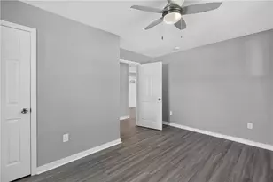 687 Woods Dr NW, Atlanta, GA 30318 - Photo 14