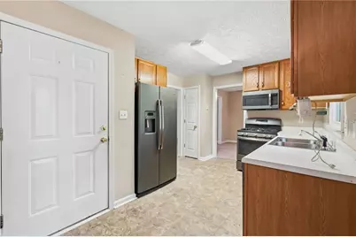 131 Maplewood Cove, Acworth, GA 30101 - Photo 4