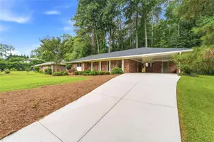 2016 Hollidon Rd, Decatur, GA 30033 - Photo 1