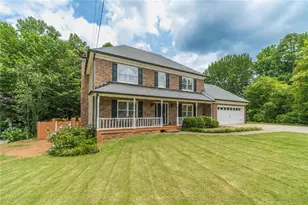 1532 Berkshire Farm Dr, Snellville, GA 30078 - Photo 2