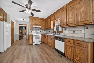 1532 Berkshire Farm Drive, Snellville, GA 30078 - Photo 8