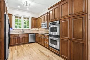 542 N St Marys Ln NW, Marietta, GA 30064 - Photo 10