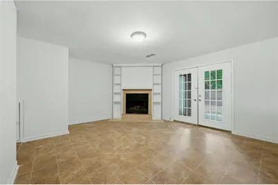 667 Hunting Creek Lane SE, Conyers, GA 30013 - Photo 6