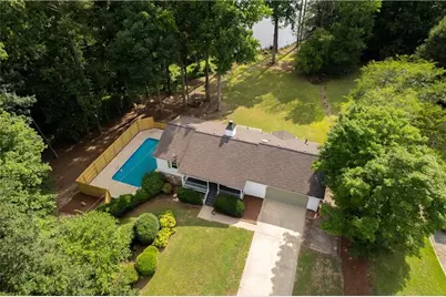 60 Lakeside Dr, Covington, GA 30016 - Photo 4