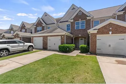 121 Village Drive, Loganville, GA 30052 - Photo 2