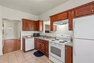121 Village Dr, Loganville, GA 30052 - Photo 12