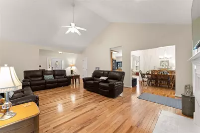 3322 Barry Lane, Gainesville, GA 30506 - Photo 2