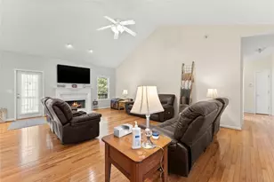 3322 Barry Ln, Gainesville, GA 30506 - Photo 8