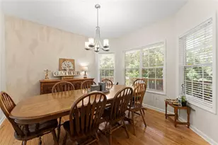 3322 Barry Ln, Gainesville, GA 30506 - Photo 10