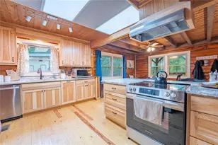 465 Waters Edge Dr, Clarkesville, GA 30523 - Photo 12