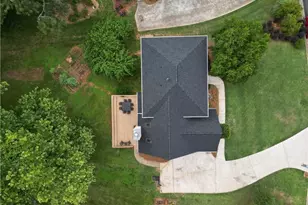 245 Emily Dr SW, Lilburn, GA 30047 - Photo 36