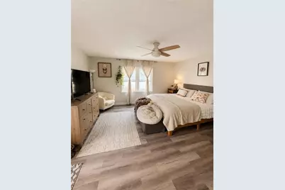 646 Hunt Station Drive, Lawrenceville, GA 30044 - Photo 8