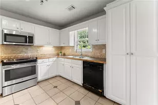 4516 Nohl Ridge Ln, Flowery Branch, GA 30542 - Photo 12