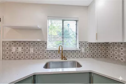 1079 Riverbend Club Drive SE, Atlanta, GA 30339 - Photo 14