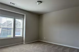 2439 Ivy Meadow Ln, Buford, GA 30519 - Photo 8