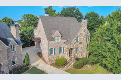 2252 Parkwood Place Court SE, Smyrna, GA 30080 - Photo 2