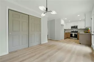 6231 Emerald Springs Dr SE, Acworth, GA 30102 - Photo 4